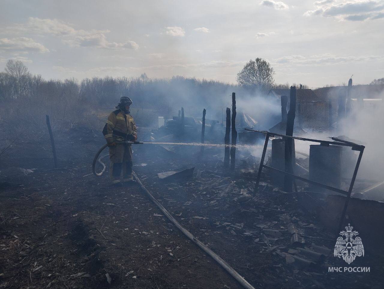 Пожар в селе Городищенского района уничтожил двухквартирный дом