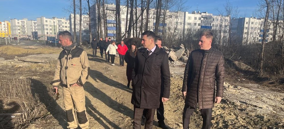 В Пензе требуют наведения порядка на территориях домов для переселенцев