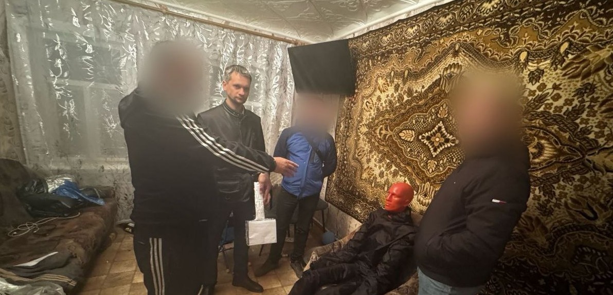 В Кузнецке мужчина забил знакомого киянкой до смерти