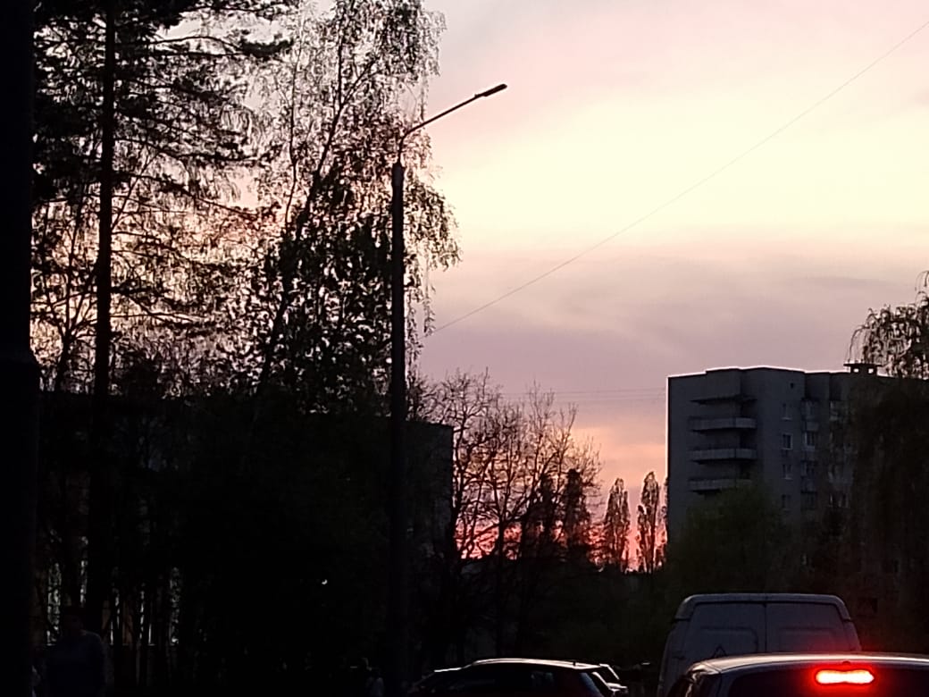 В Пензе увидели в небе российский триколор накануне освобождения Курской области