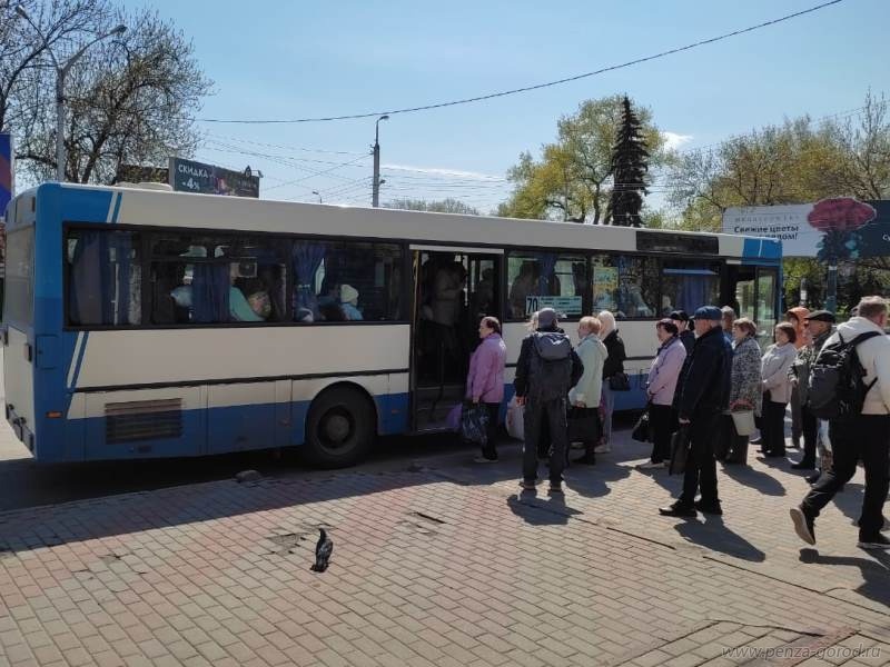 В Пензе 29 апреля запустили дополнительные автобусы до кладбища