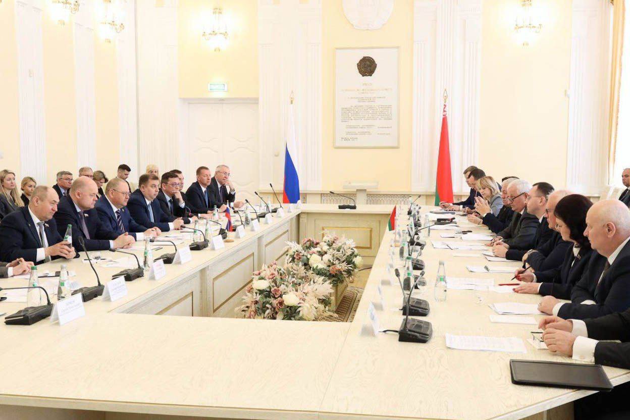 Мельниченко и Пархомчик обсудили перспективы сотрудничества Пензой и Беларуси