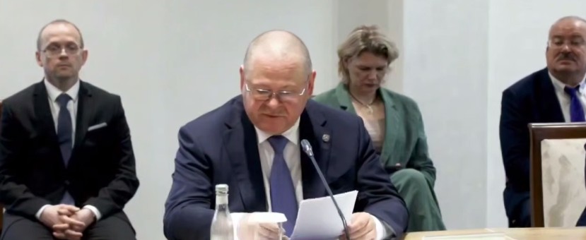 Олег Мельниченко подписал соглашение о сотрудничестве с Самаркандской областью