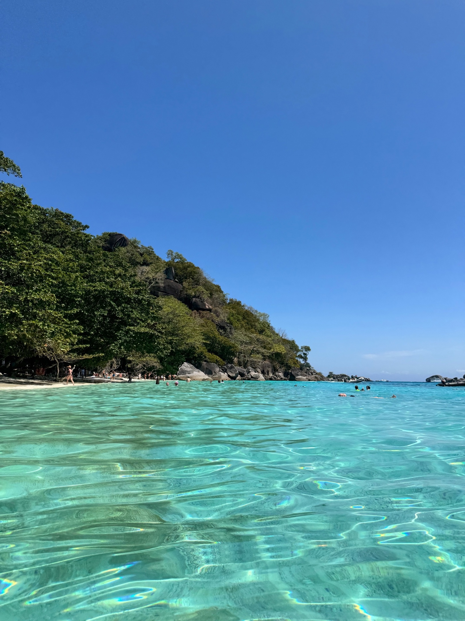 Дешевле Мальдив: куда поехать за белым песком и бирюзовой водой