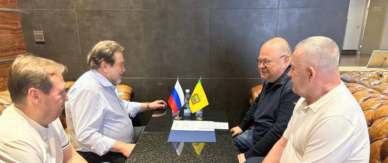 Олег Мельниченко начал рабочий визит в Узбекистан