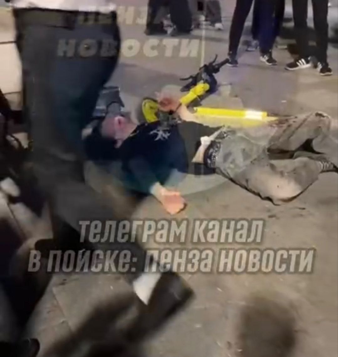 На Фонтанной площади в Пензе обнаружен подросток без сознания со следами побоев