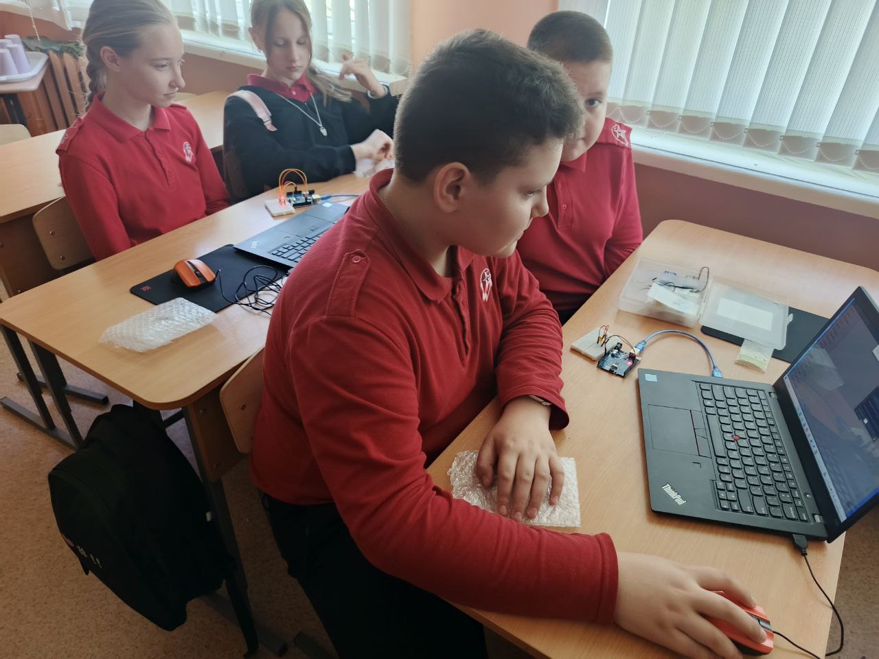 Школьники из пензенской глубинки учатся робототехнике благодаря "Росмолодежи"
