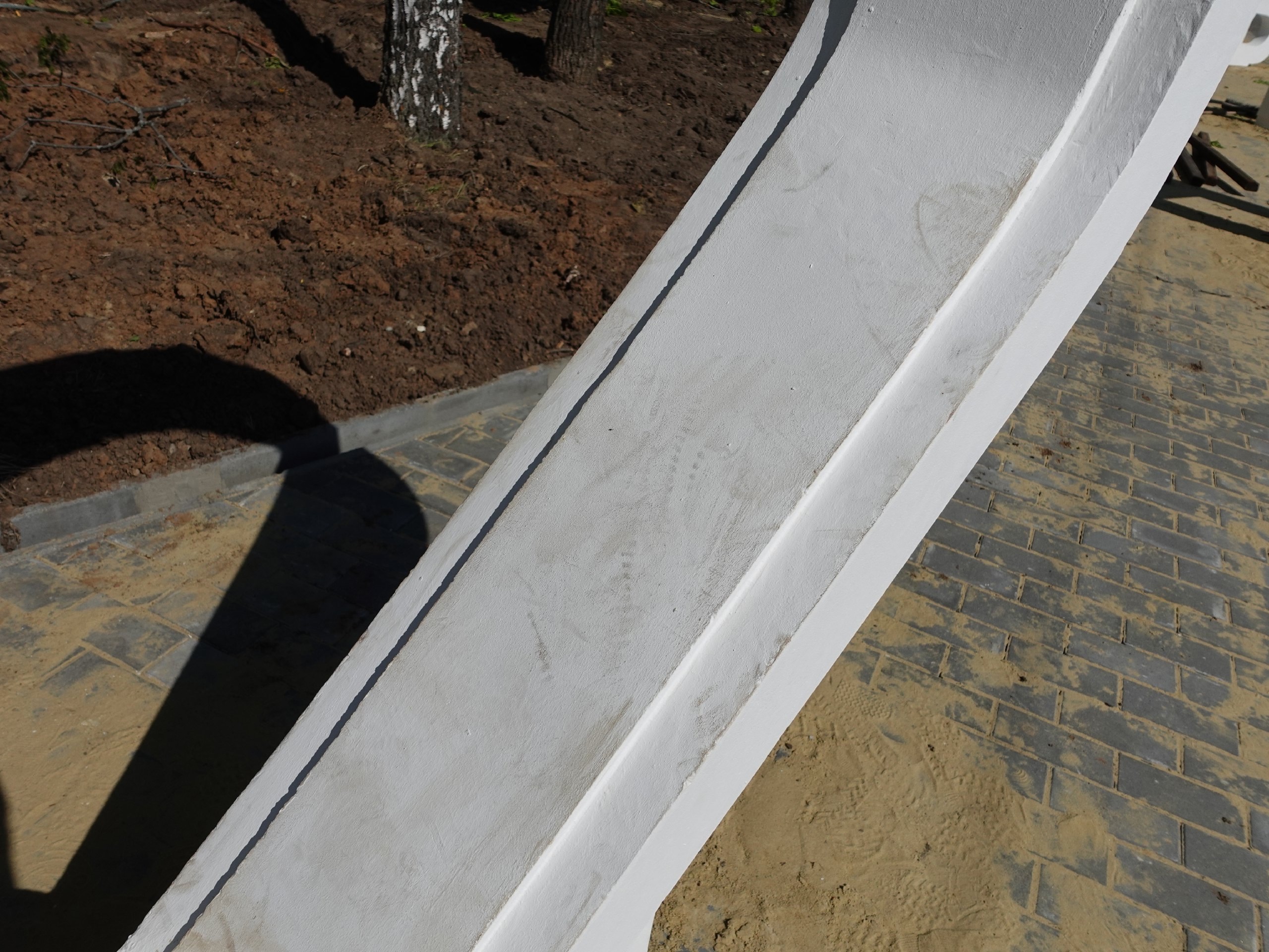 В Никольске вандалы портят «Аллею Любви»