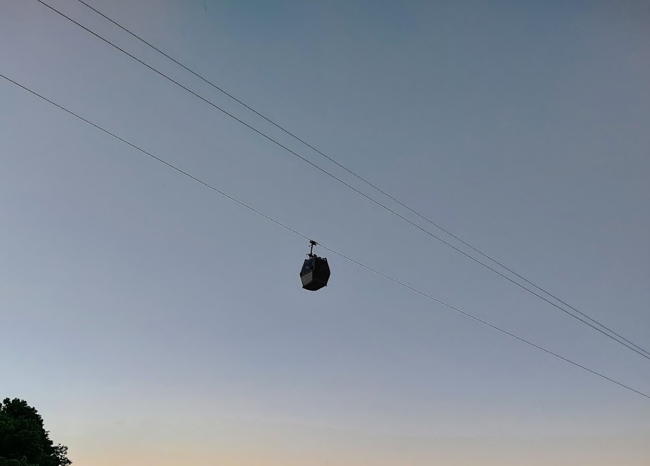 Канатная дорога в Нижнем Новгороде приостановила работу из-за непогоды