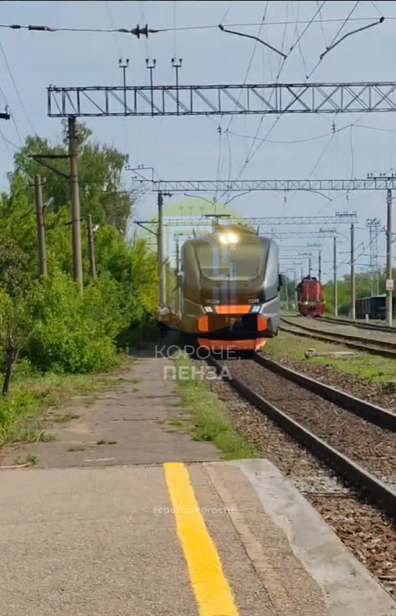 Соцсети: женщина едва не попала под электричку в Лунино