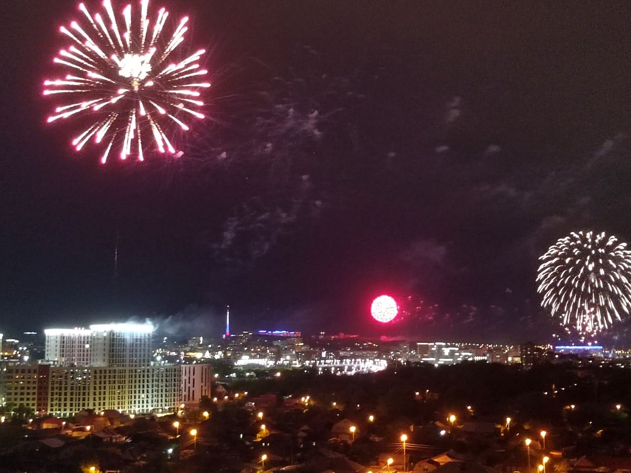Пенза озарилась грандиозным салютом Победы