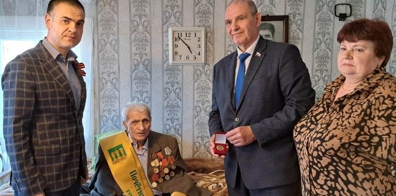 Ветерану Александру Степахину присвоено звание «Почетный гражданин Пензы»