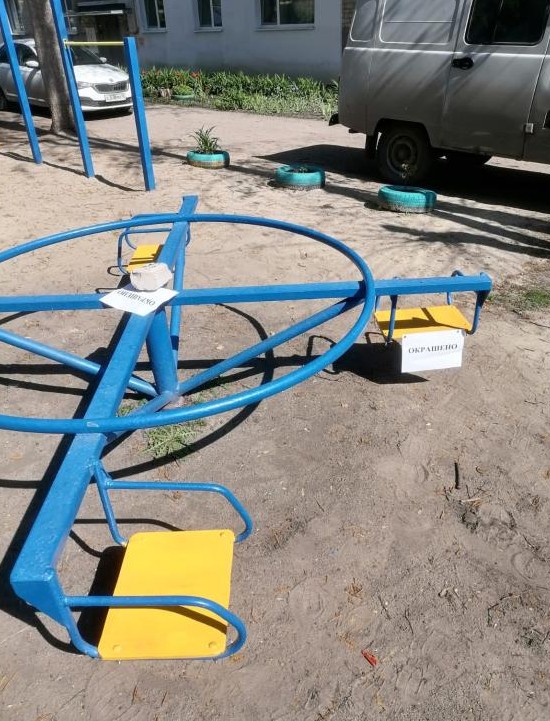 В Пензе привели в порядок детскую площадку после вмешательства прокуратуры