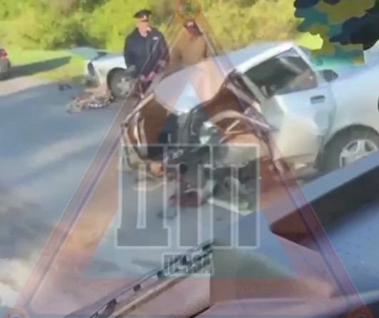 «Приору» разорвало на две части: страшное ДТП случилось на дороге в Сердобск