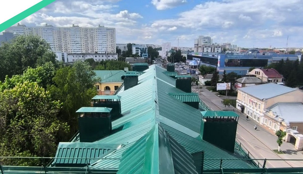 В центре Пензы капитально отремонтировали крышу МКД
