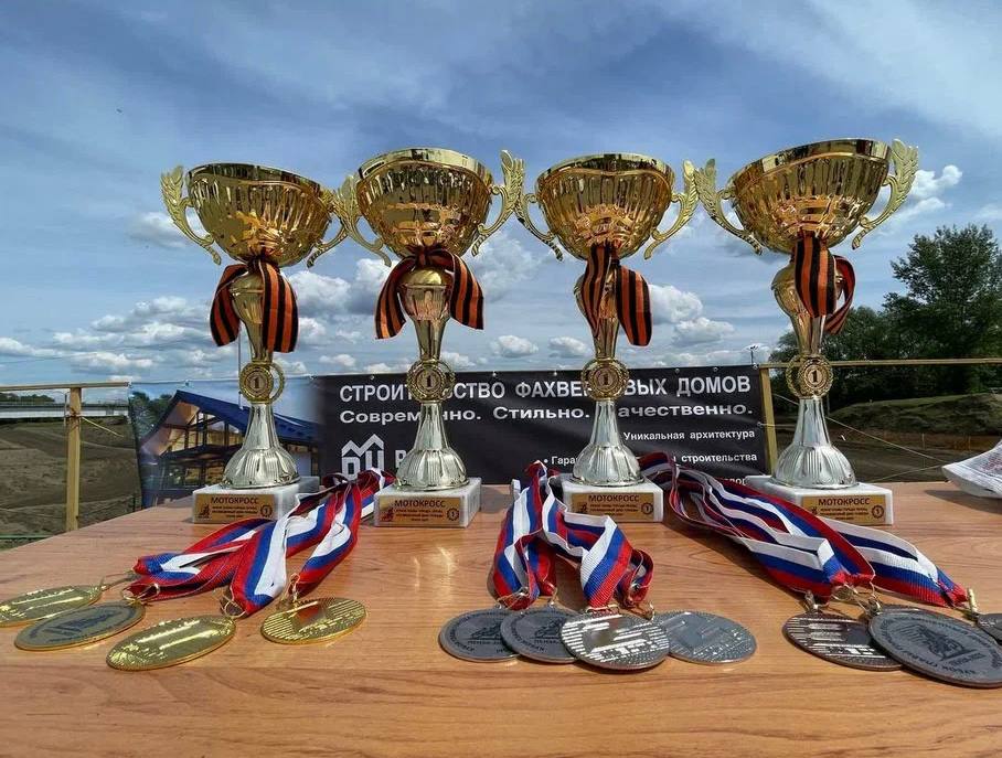 Пензенские мотогонщики завоевали все призовые места на городских соревнованиях