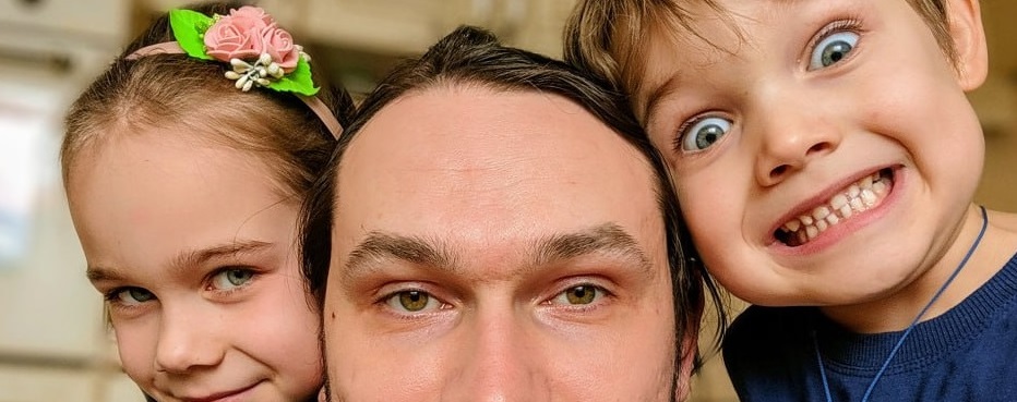 Многодетный отец-священник Павел Колесников: с одним ребенком сложнее