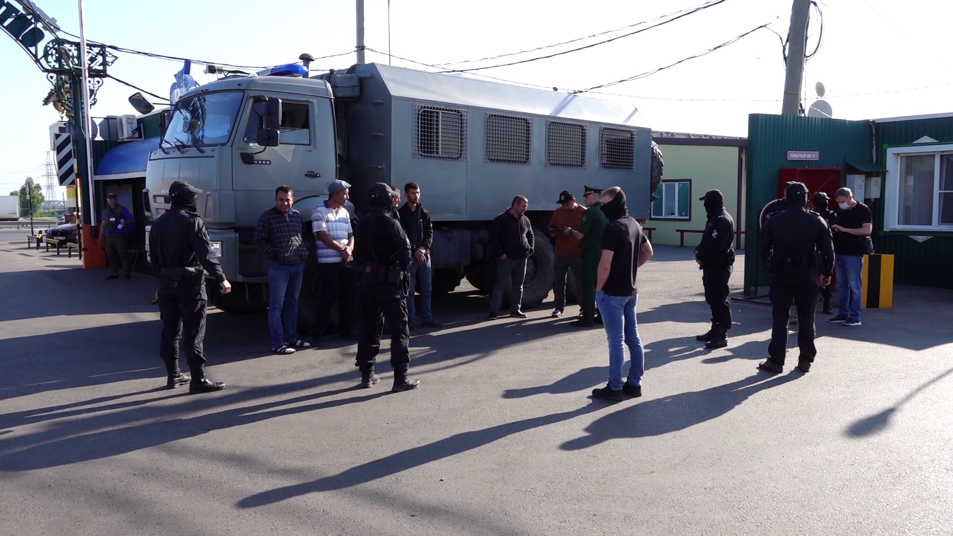 Выдали повестки: в Пензе правоохранители направили в военкомат 12 человек