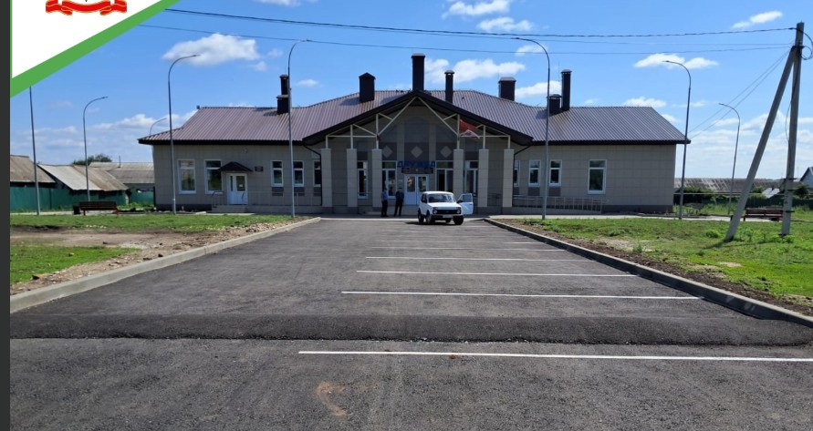 В селе Пачелмского района появилась удобная парковка у Дома культуры