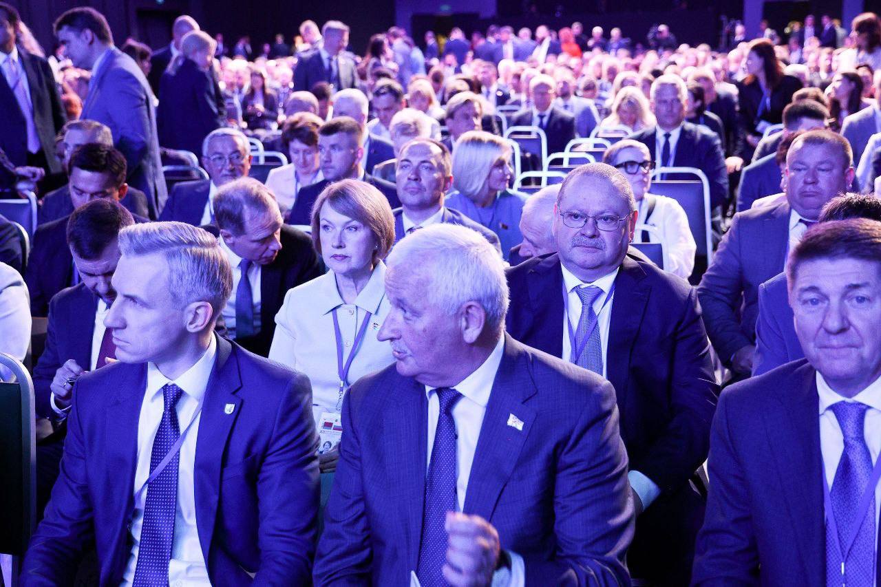 Олег Мельниченко принял участие в пленарном заседании Молодежь Беларуси и России