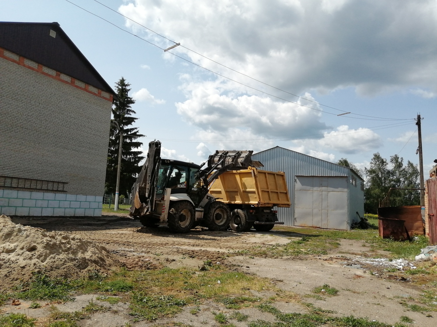 В Мокшанском районе ремонт школы завершили почти наполовину