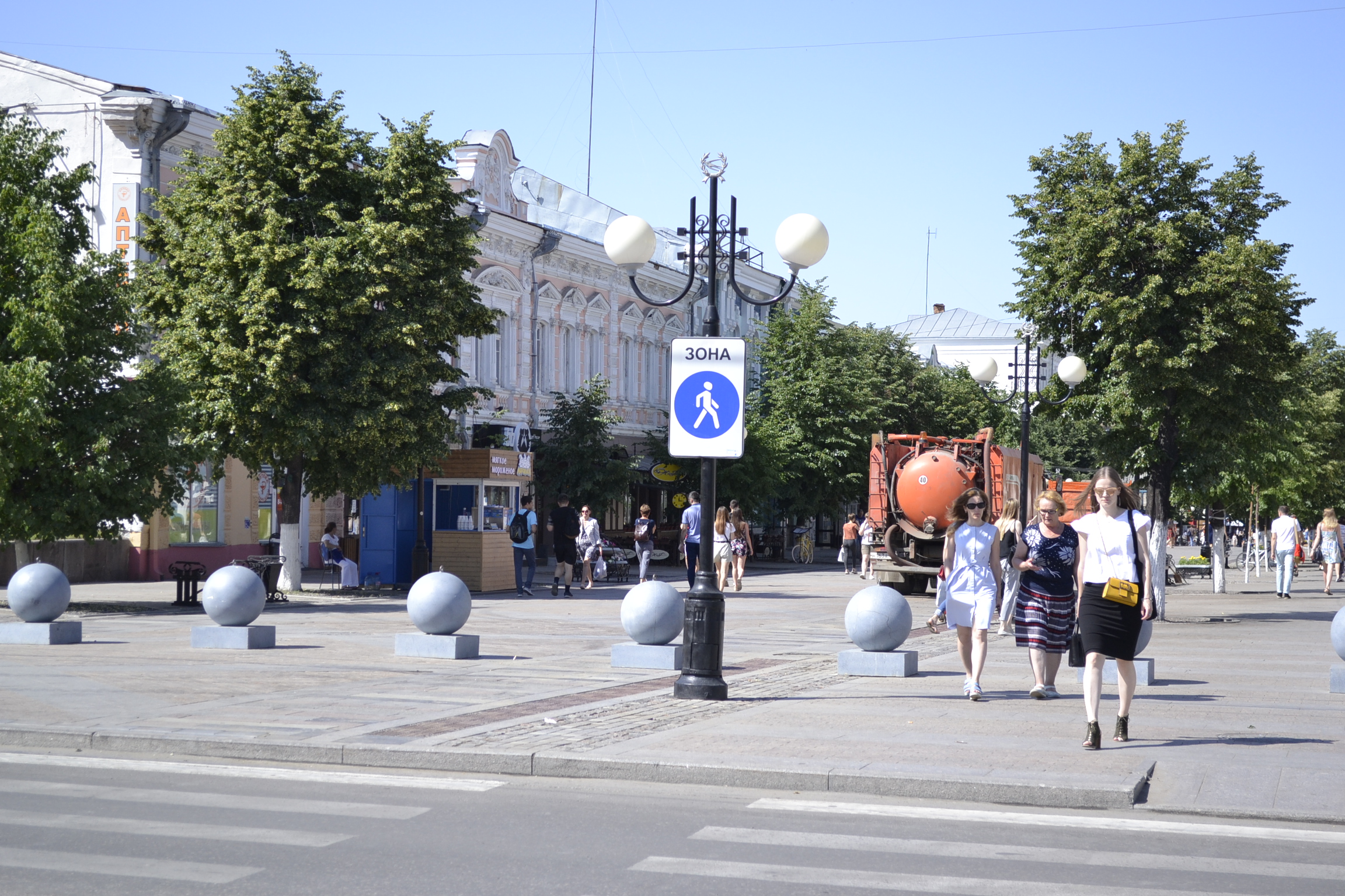 Зонты не прячем: в выходные жителей Пензенской области ждут грозы и пекло