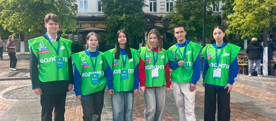 Пензенские волонтеры благоустройства получают подарки за помощь в голосовании