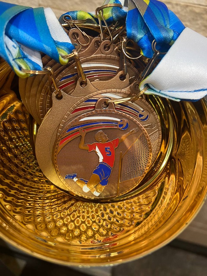 "Импульс-Атом" стали чемпиоами летнего волейбольного микст-турнира