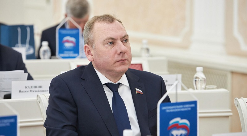 Владимир Вдонин поддержал пензенских тяжелоатлетов