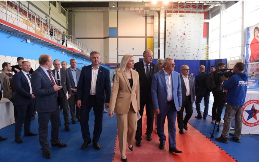 Участники заседания Совета законодателей Приволжья посетили презентацию спортивных секций