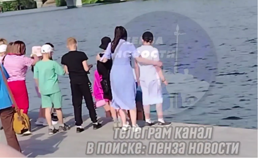 В Пензе на набережной у "Ростка" женщина чудом не утонула