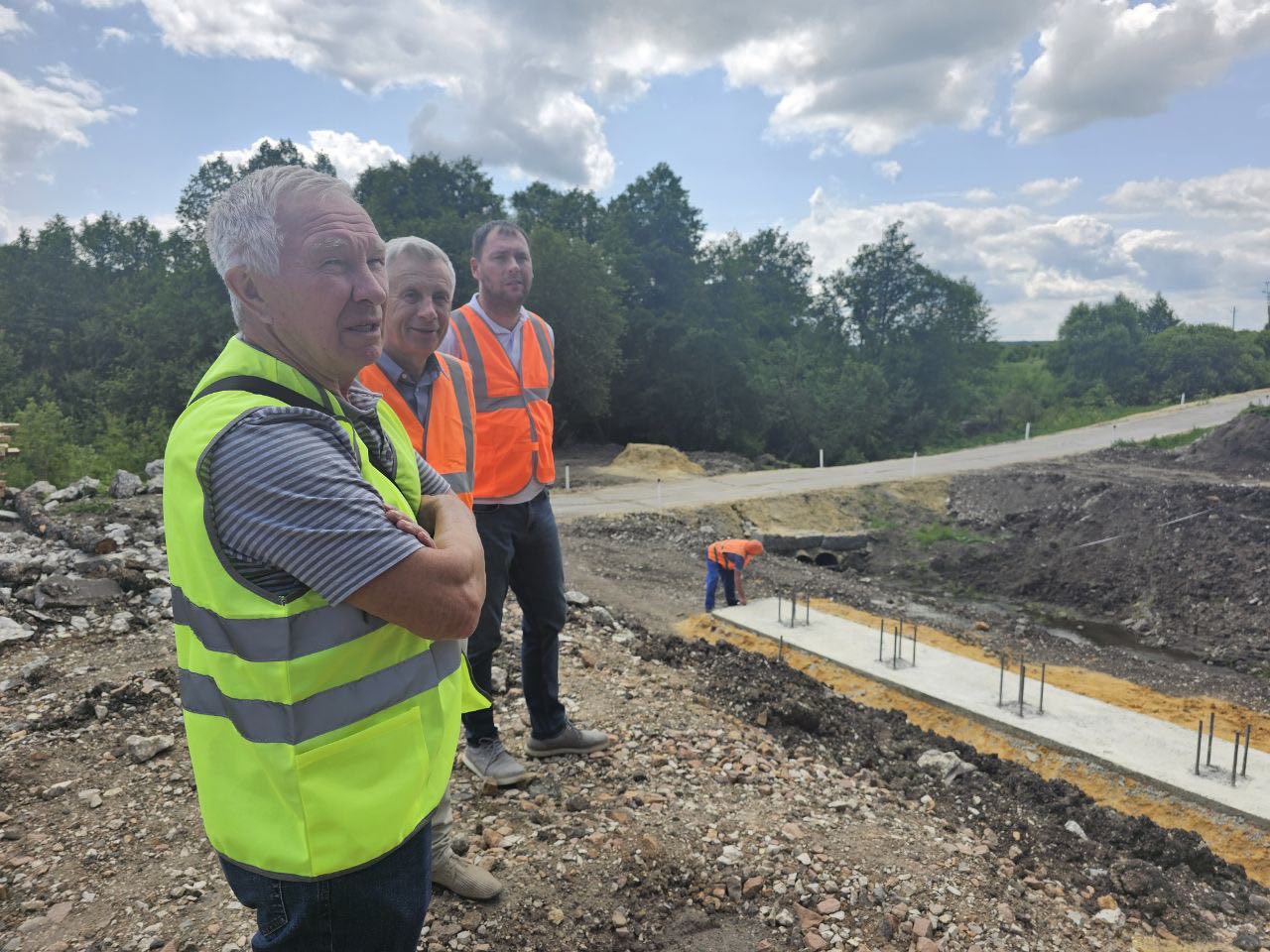 В Городищенском районе для нового моста через Тумалейку забили сваи