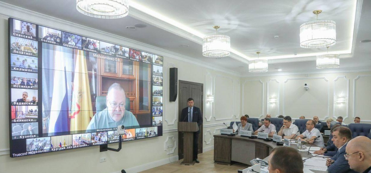 Олег Мельниченко: 15 семей получили жилье по программе развития сел