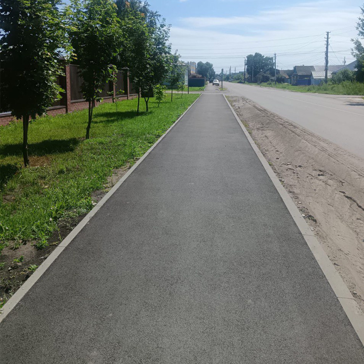 Стало приятно гулять: в Сердобске обновили пешеходную зону на улице Лесной