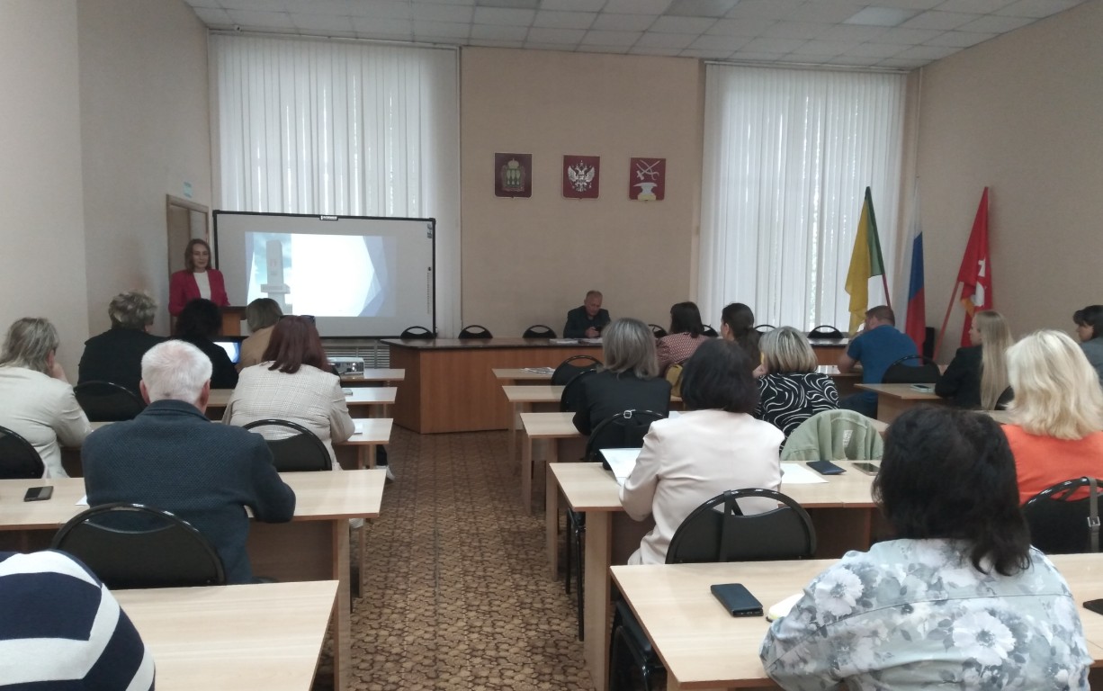 Сертификат здоровья молодоженов в Кузнецке получили 62 пары