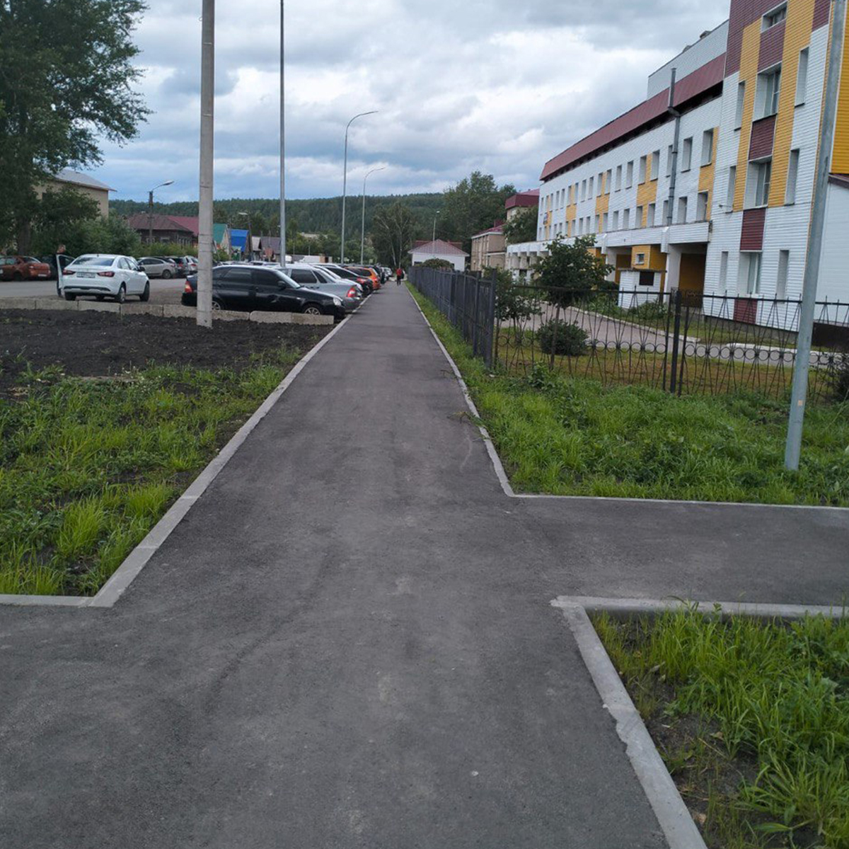 В Кузнецке завершили работы на аллее «Новорожденных»