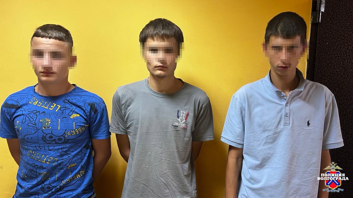На мужчин напали подростки: в Волгограде задержали банду грабителей