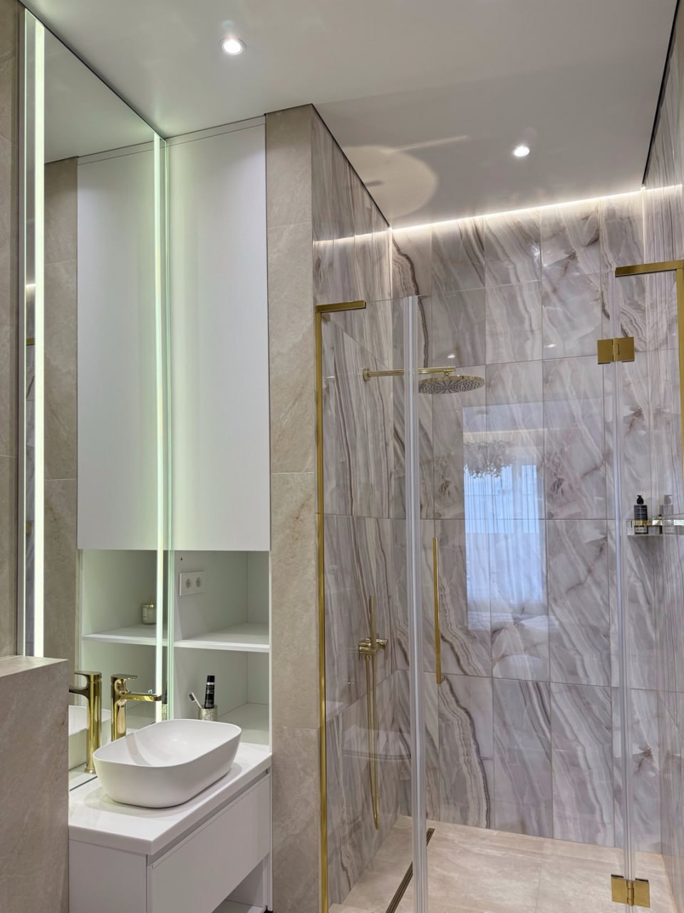 Почему пензенцы выбирают стекло в ванной от NFG: функциональность и стиль