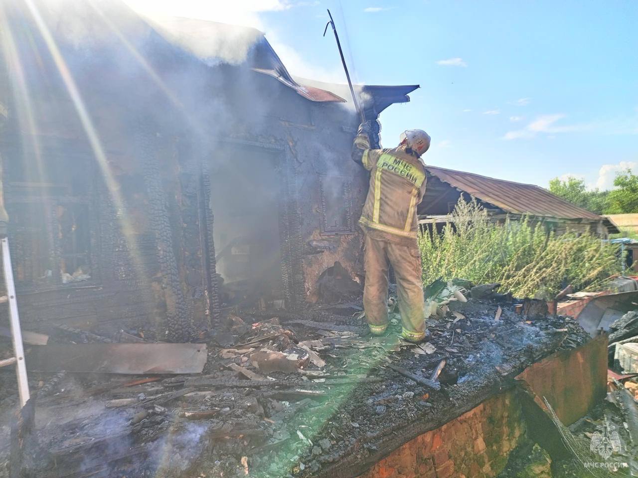 Трагедия в Верхнем Ломове: две женщины погибли при пожаре