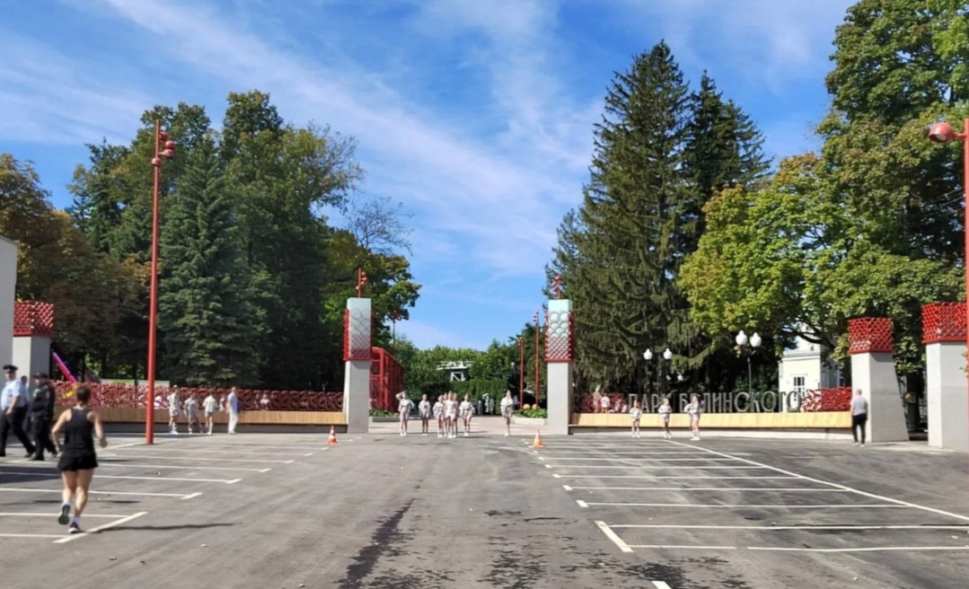 Липкие лавочки портят отдых в пензенском парке Белинского