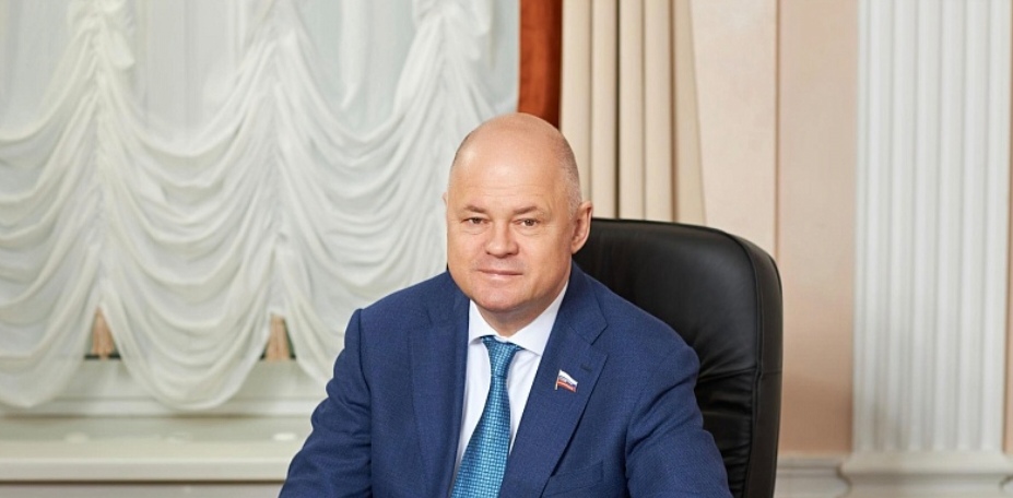 Спикер пензенского парламента поздравил работников торговли с профессиональным праздником