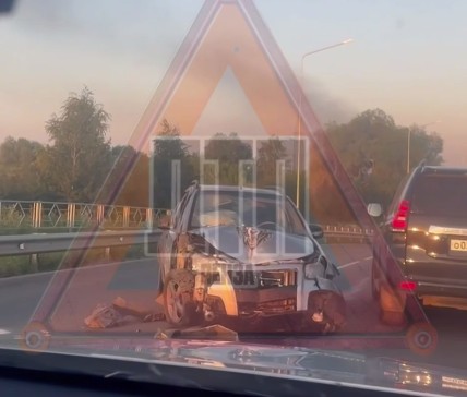 Автомобиль с поврежденным бампером обнаружен на трассе М5 в Пензе