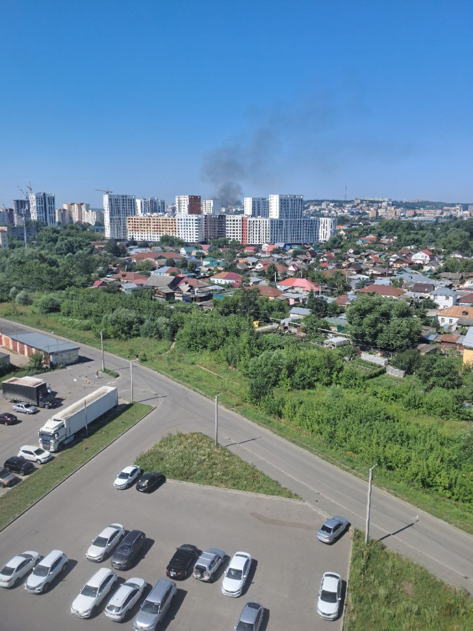 Огненное утро в Пензе: в микрорайоне Пески вспыхнул крупный пожар