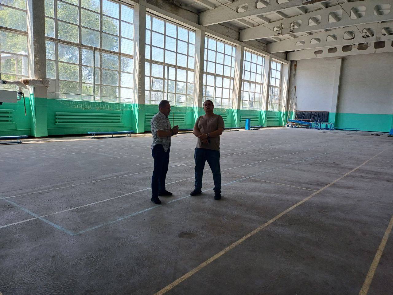 Пензенская область помогает восстановить спортшколу в подшефном Пологовском округе