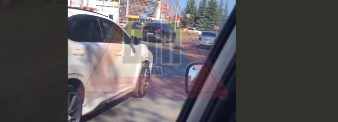 Пензенцы сообщили о лежащем на проезжей части мужчине в Арбеково