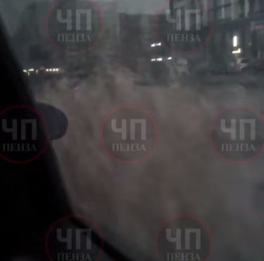 Пензу ночью затопило тропическим ливнем