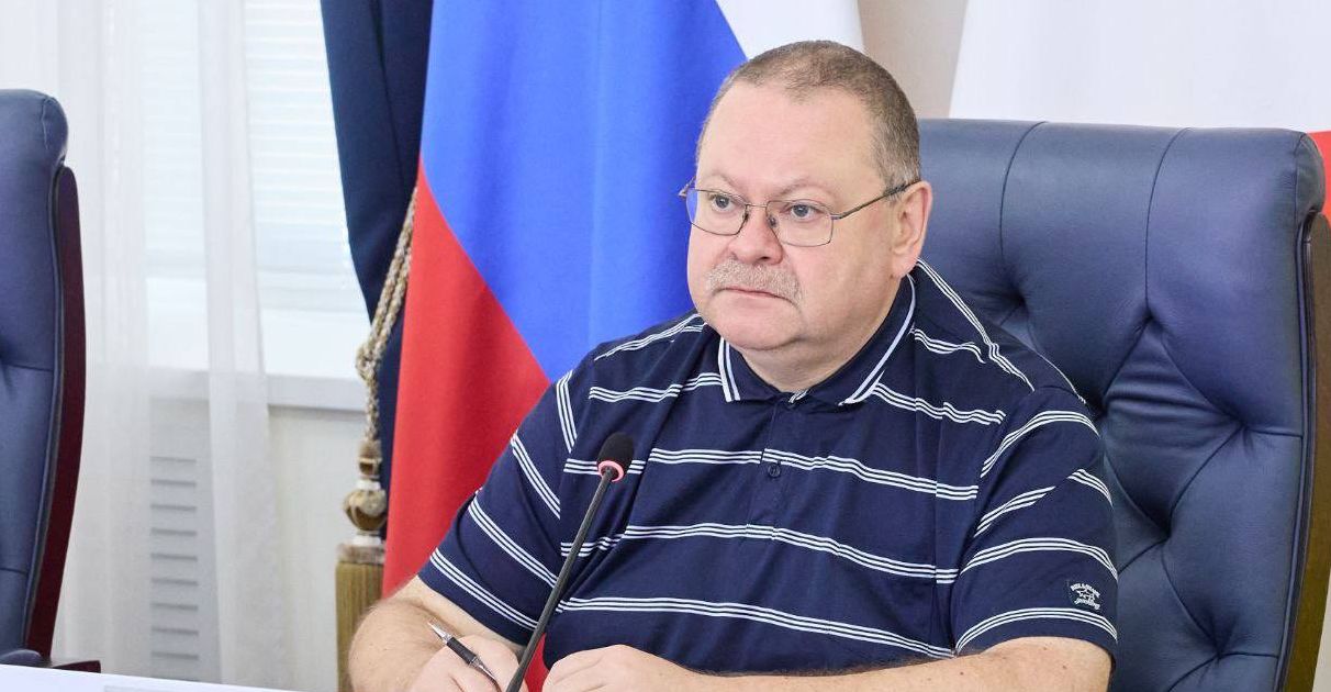 Олег Мельниченко призвал чиновников помочь родителям собрать детей в школу