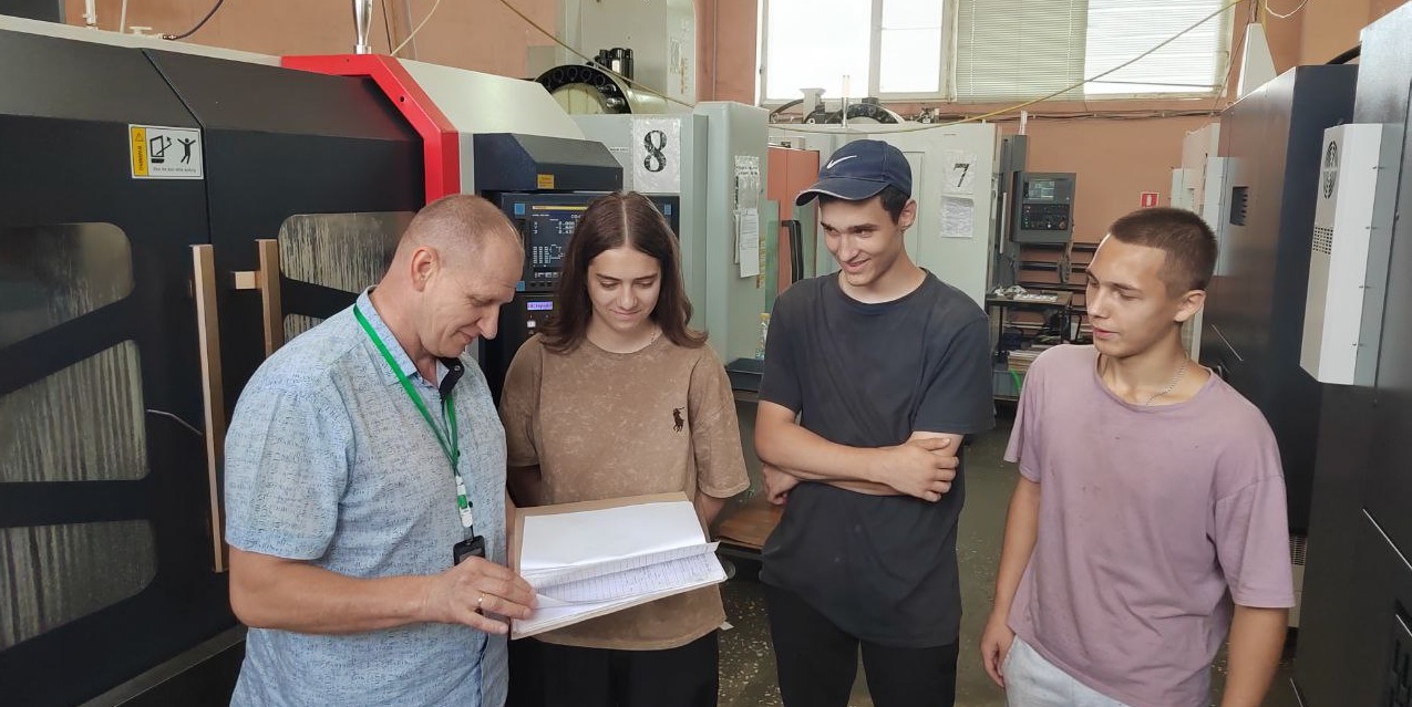 Пензенский завод растит будущих сотрудников со школьной и студенческой скамьи