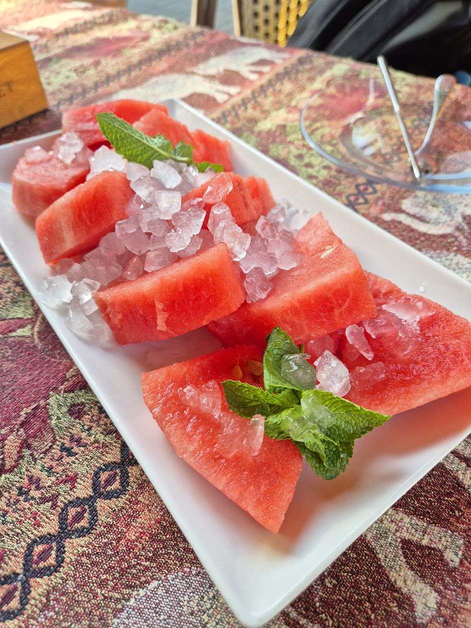 Нашли нитраты: волгоградские эксперты провели 140 исследований арбузов