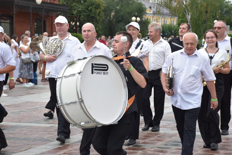 Центр наполнился музыкой: в Пензе впервые проходит фестиваль духовых оркестров